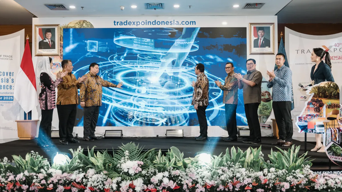 Officials launching Trade Expo Indonesia 2025