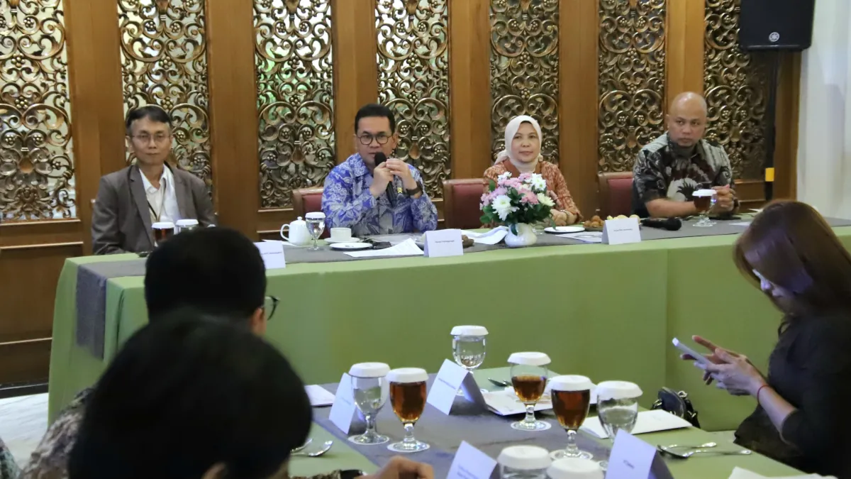 Officials launching Trade Expo Indonesia 2025