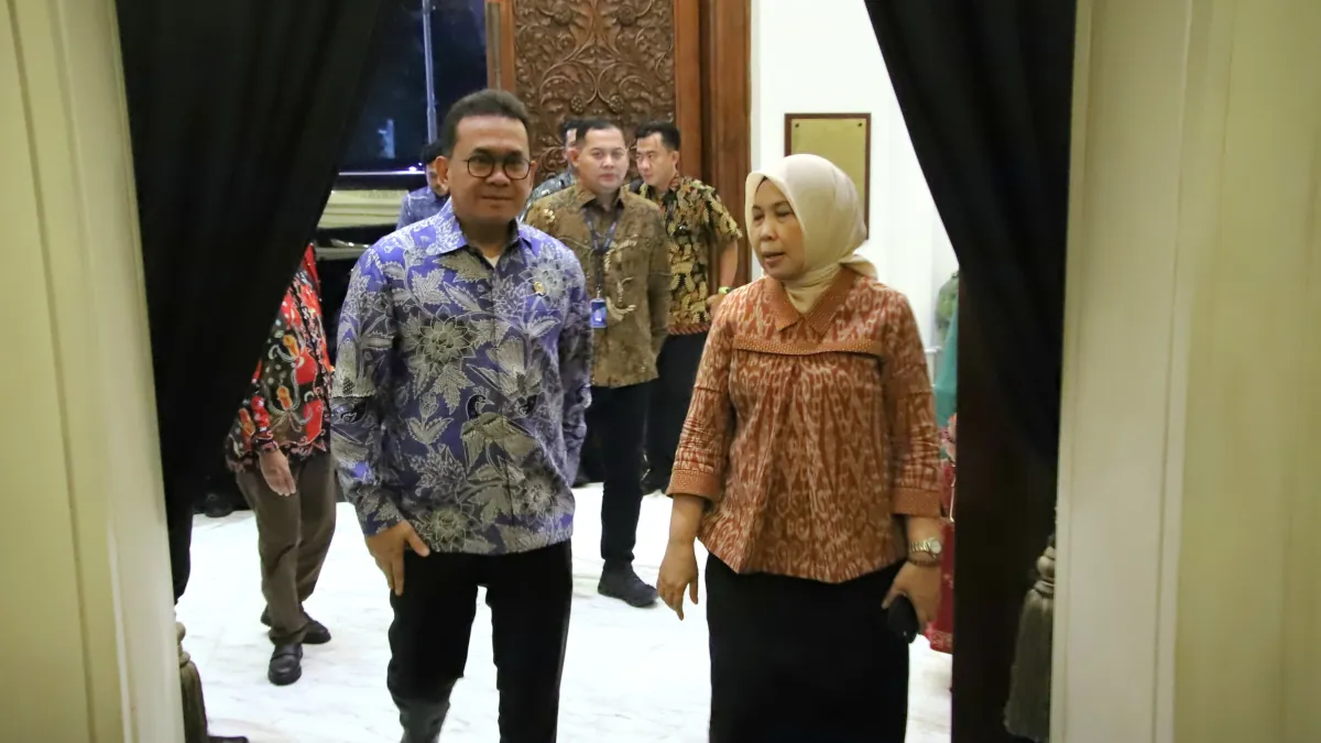 Officials launching Trade Expo Indonesia 2025