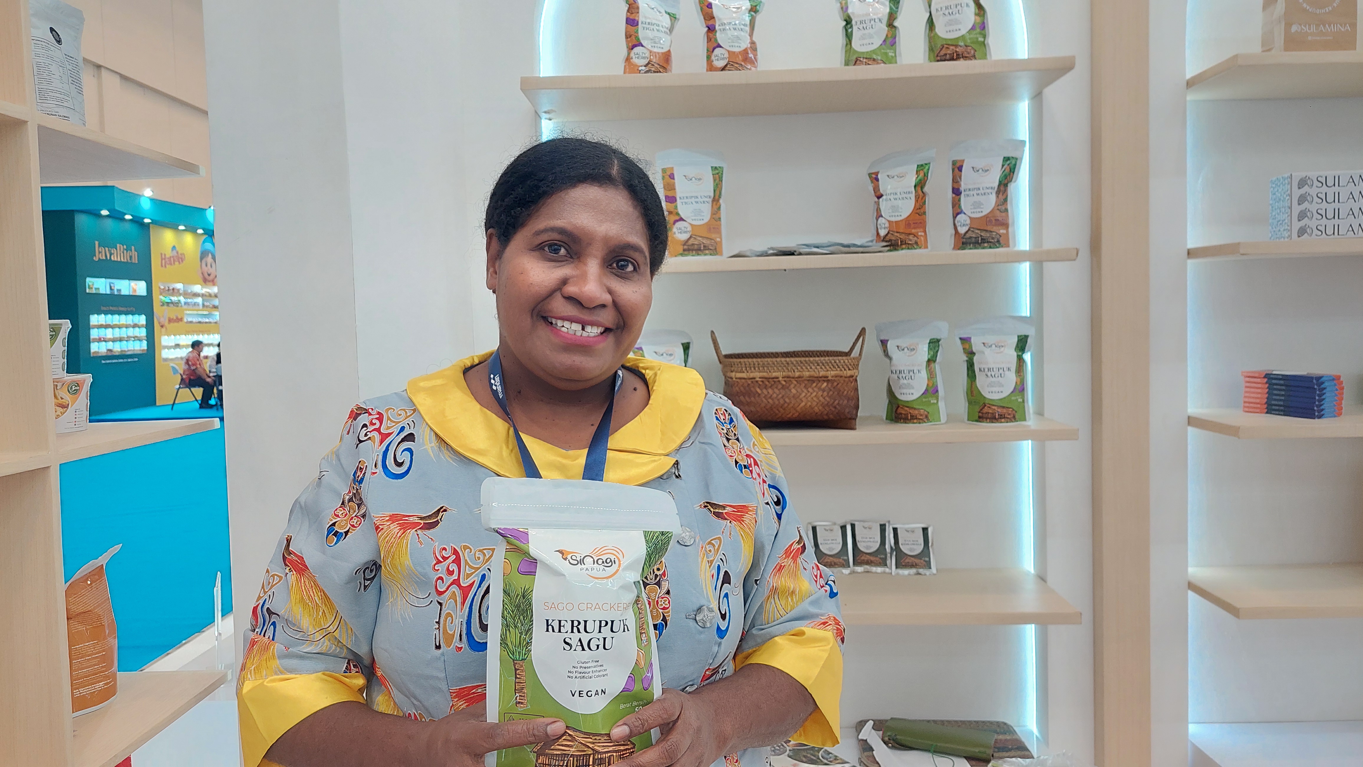 Rasa Alam dan Kearifan Suku Moi di Tengah Gemerlap Trade Expo Indonesia 2025